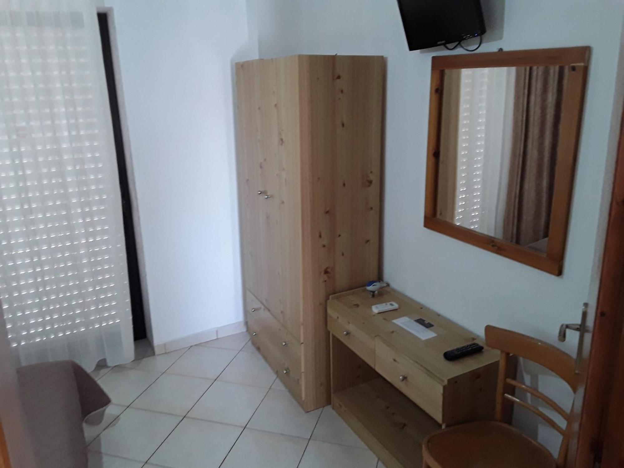 Hause Zorbas Aparthotel Paralia Dionysiou Rum bild