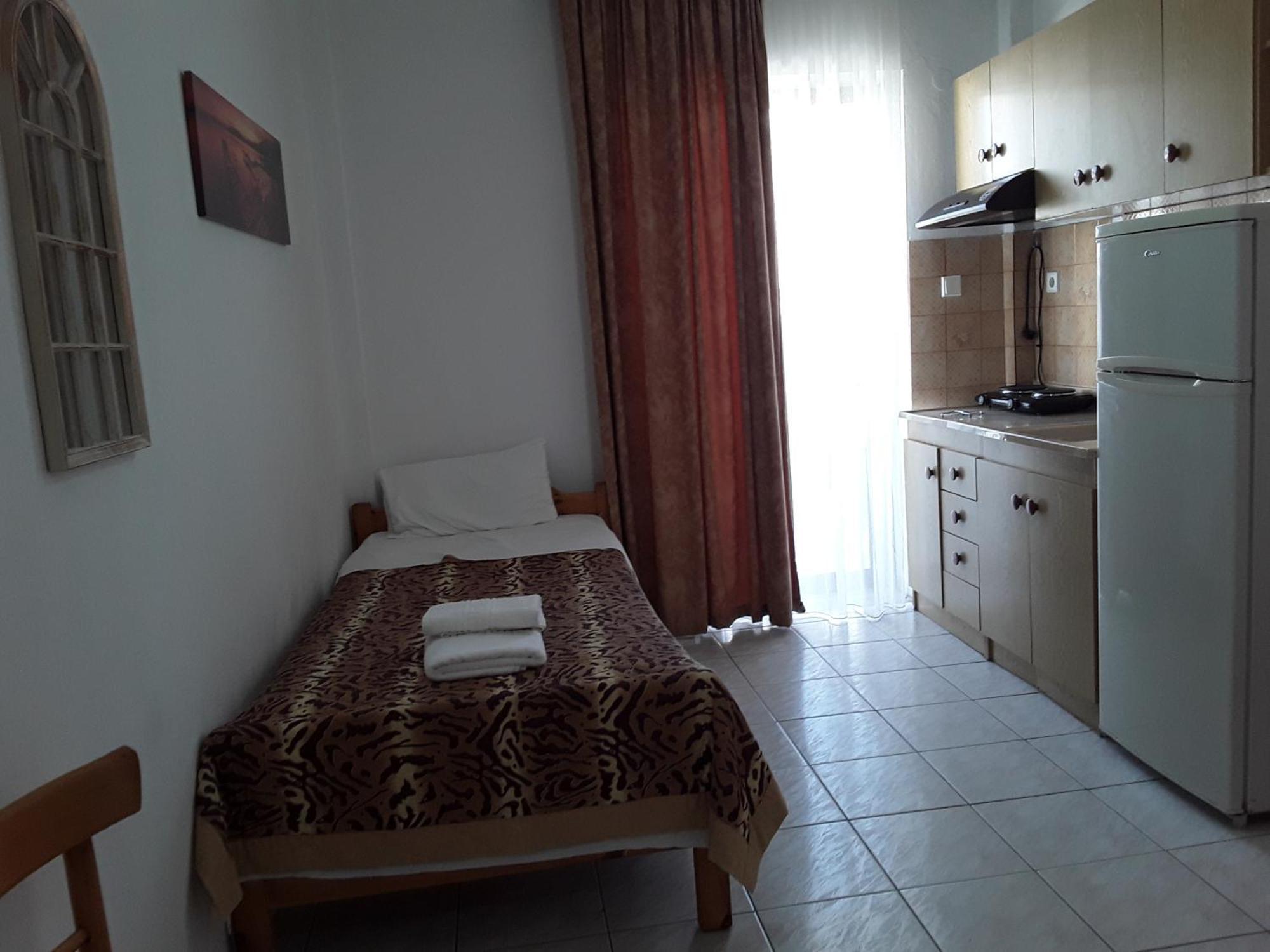 Hause Zorbas Aparthotel Paralia Dionysiou Rum bild
