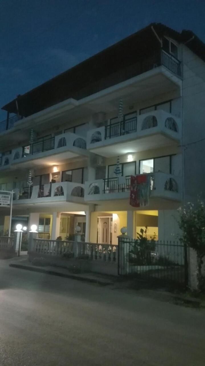 Hause Zorbas Aparthotel Paralia Dionysiou Rum bild